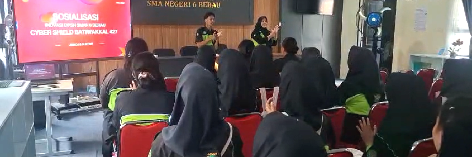 Program edukasi digital oleh Duta Pelajar Sadar Hukum  SMA Negeri 6 Berau